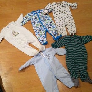 Bundle 5 pjs size 6 months shoes n vs bag
