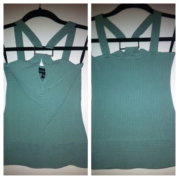 Teal green buckle top