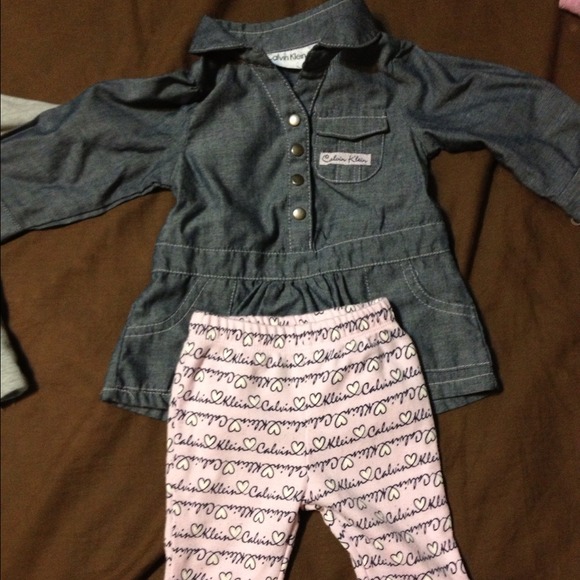 💢Sold💢Baby girl outfit by Calvin Klein
