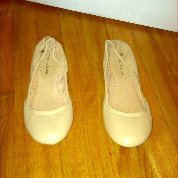 Antonio melani flats
