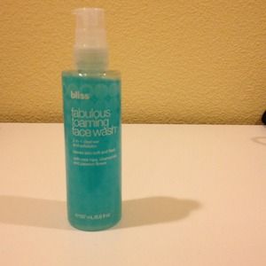 Bliss Fabulous foaming face wash
