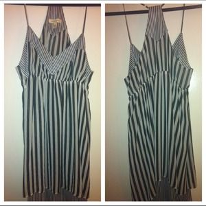❌SOLD IN BUNDLE❌ Urban Outfitters dress