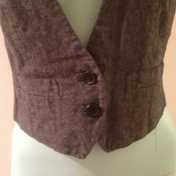Vest - Picture 2 of 3