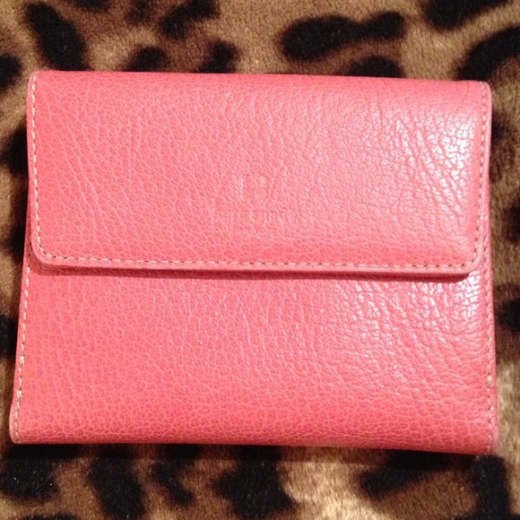 Kate Spade Clutches & Wallets - ♠Kate Spade Leather Wallet♠