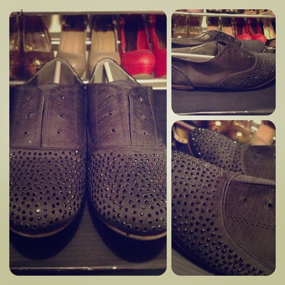Qupid satin oxfords. NWOT.🎀