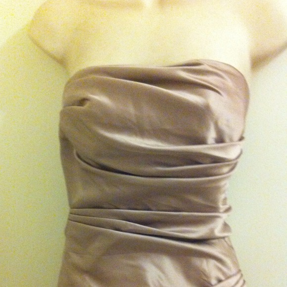 Beautiful/slimming Ruched Gown - Picture 2 of 3