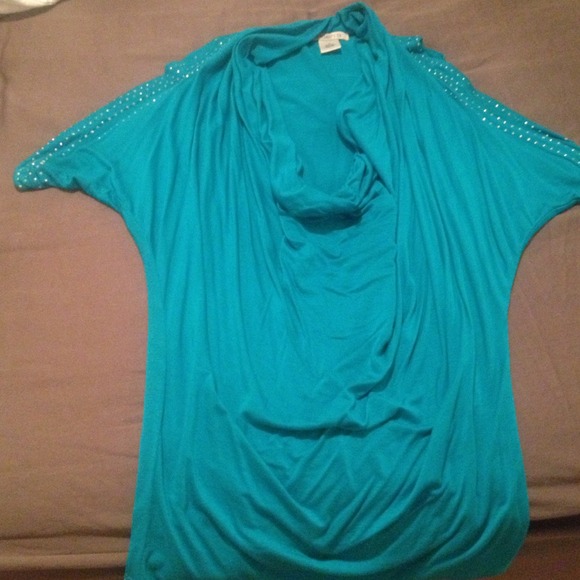 Arden b green swoop neck