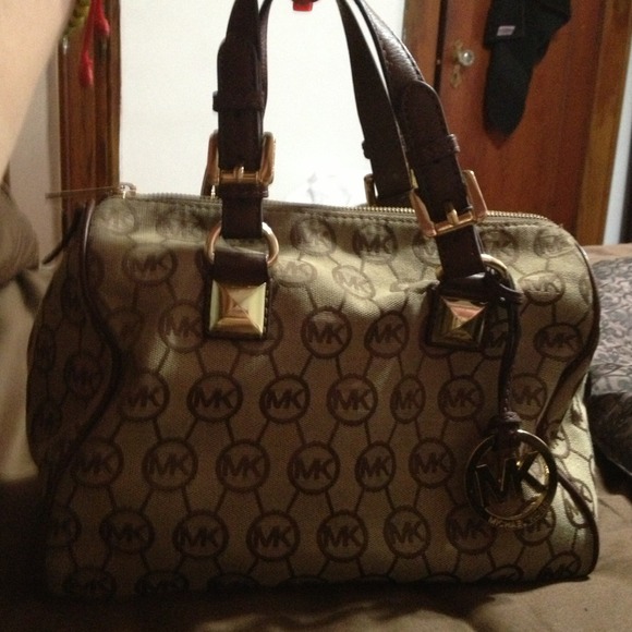 Micheal kors bag