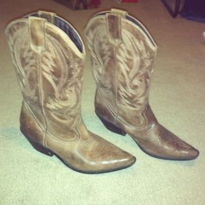 Size 10 western boots!