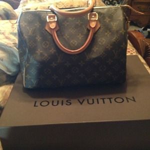 SOLD  LV speedy 30