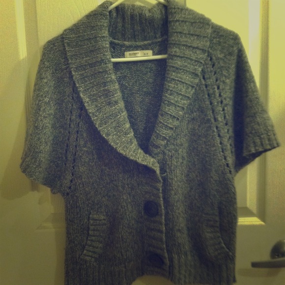 Old navy Grey short sleeve sweater