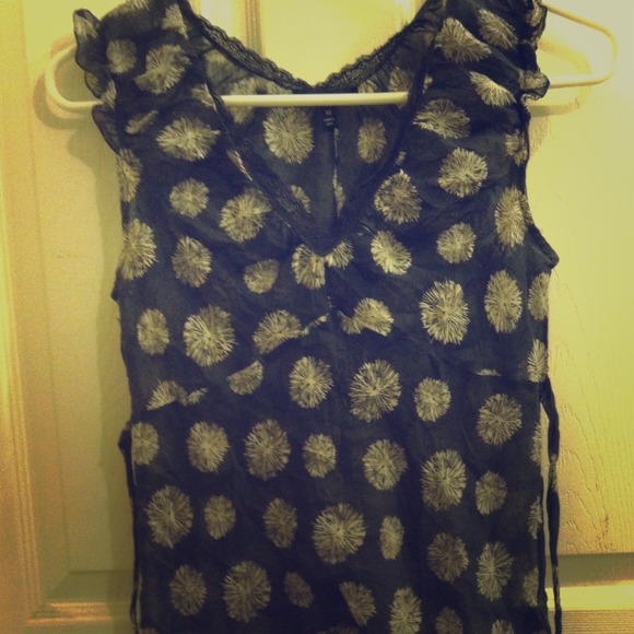 Limited navy top