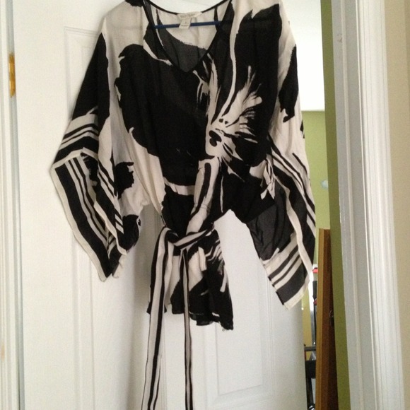 Reserved Cute White House black market blouse