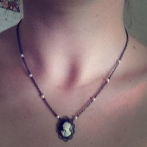 Blue cameo and faux pearl necklace