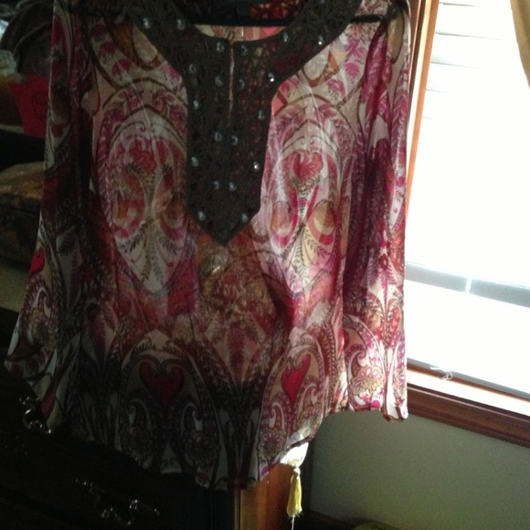 Brand new like weight top!!