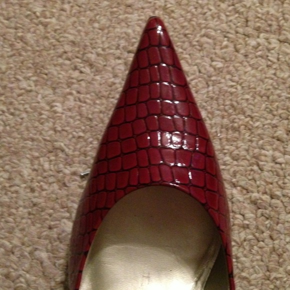 Nine west stilletos - Picture 2 of 2