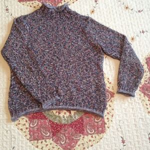 Long sleeve pullover sweater