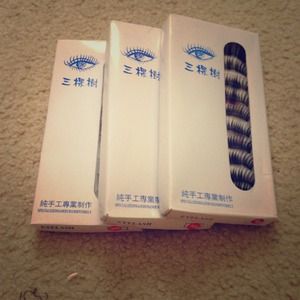 💢Sold💢3 boxes of dramatic eyelash