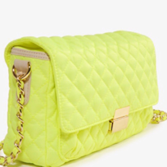 💢TRDED💢Quilted Neon Crossbody