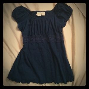 💢SOLD💢BUNDLED. Cute Black Peasant Top