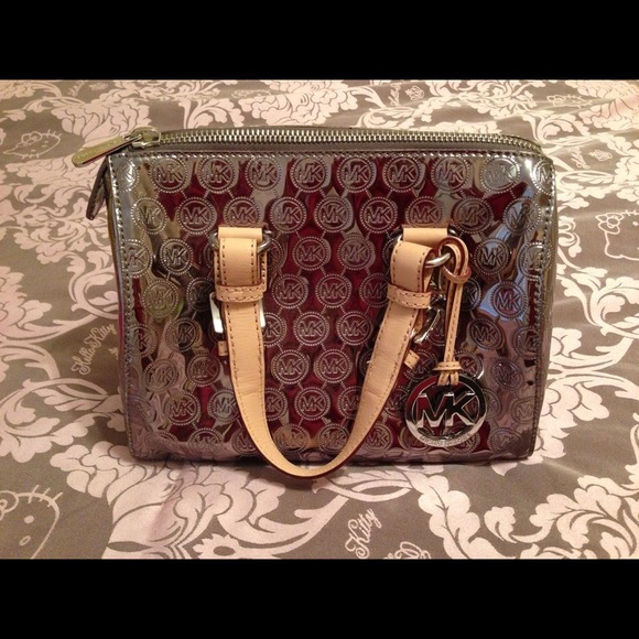 MICHAEL KORS SILVER SIGNATURE LOGO BOSTON BAG