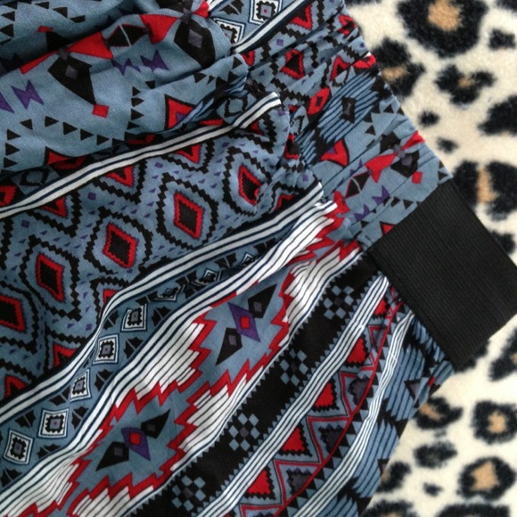 TRADED - Picture 2 of 4