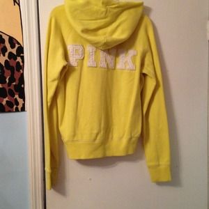 Vs pink, yellow sweatshirt! 🚫🚫reserved