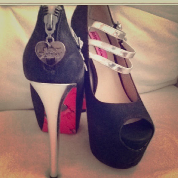 Cute peep toe heels