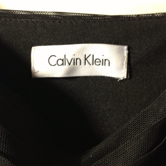 👇REDUCED👇 Calvin Klein Gown - Picture 3 of 3