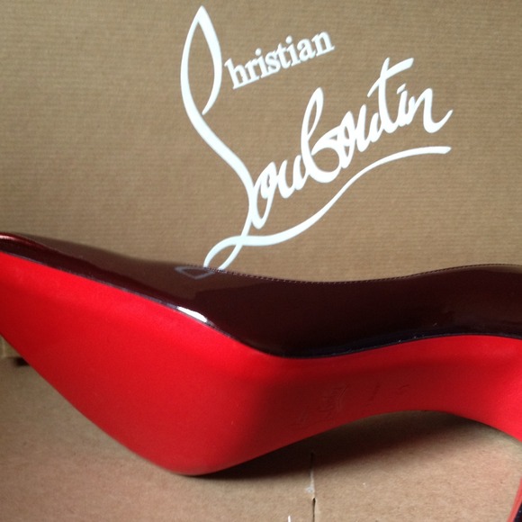 Authentic christian louboutin shoes 📍Sold📍 - Picture 3 of 4