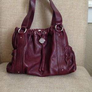 Gently used MK handbag, soft leather!