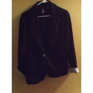 TRADE for @doomymcmushroom blazer & beanie