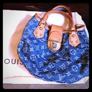 💯 Authentic Spirit Cabas LV purse 👜
