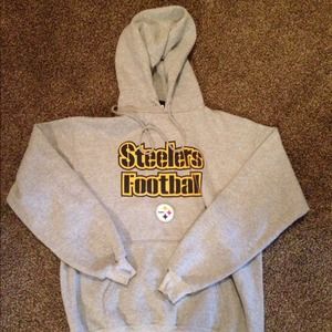 Woman's Steelers Hoodie Size M