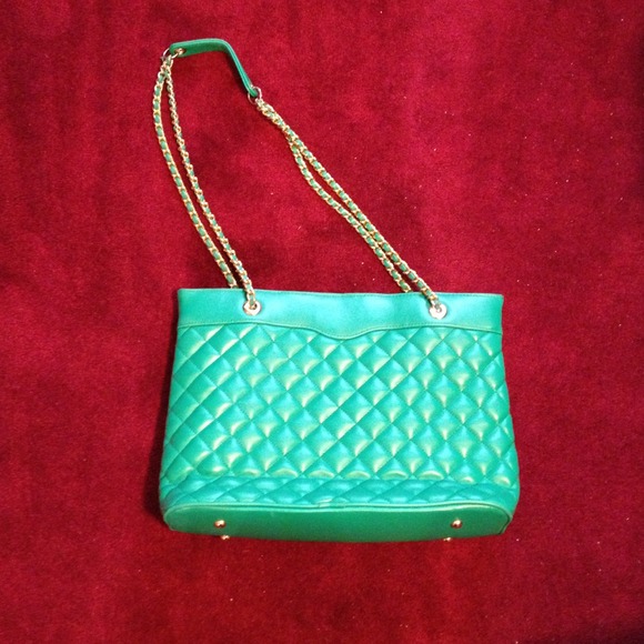 Quilted vinyl bag! 14"x 10" w 14" gold chain