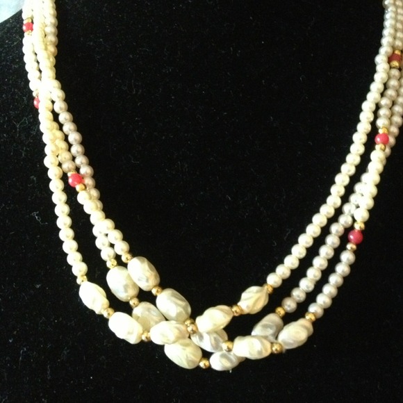Vintage Triple Strand Pearl, Coral n Goldtoned