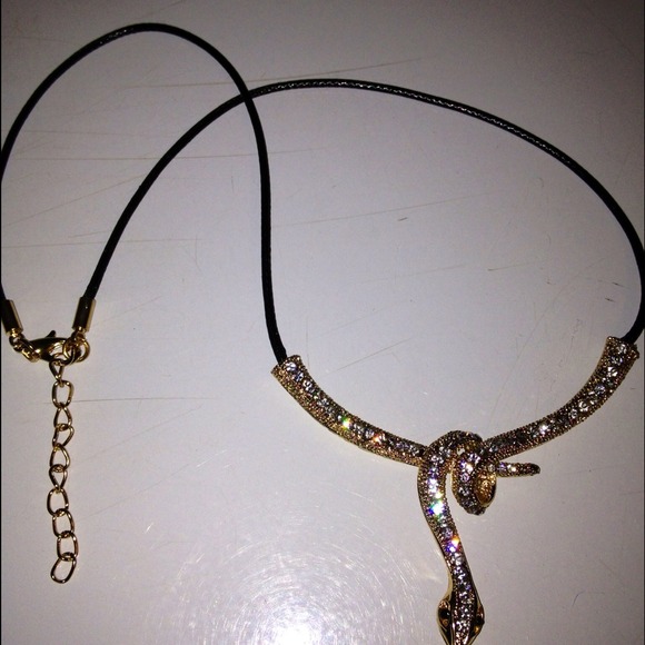 Reduced....Rhinestone Snake Necklace - Picture 2 of 4