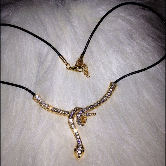 Reduced....Rhinestone Snake Necklace - Picture 3 of 4