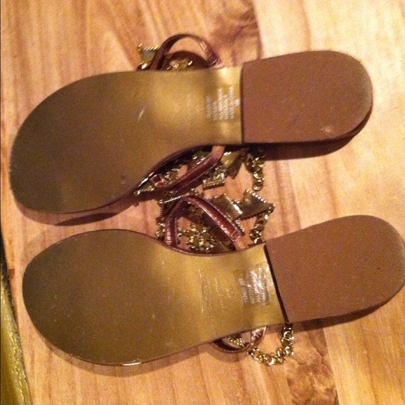 -- BUNDLED -- VS Colin Stuart gold sandals - Picture 3 of 3