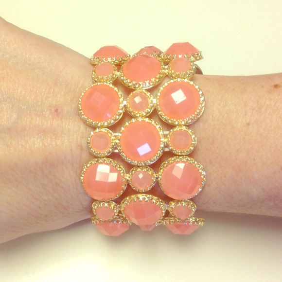 Hott color for spring!!! Stretch coral bracelet
