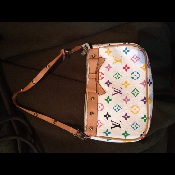 LV purse