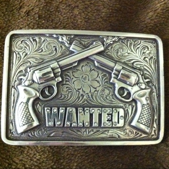 Belt buckle Nocona double pistol wanted cowgirl