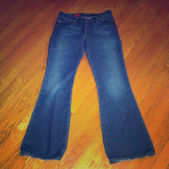 🐞AG "the Legend" jean, medium wash sz 29 R