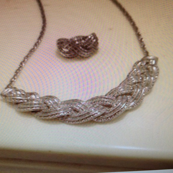 1 carat diamond Necklace - Picture 2 of 2