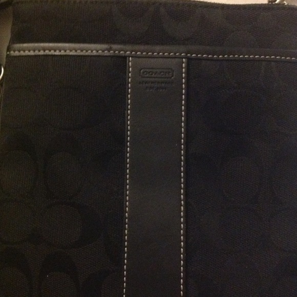 100% Authentic Coach cross body bag - Picture 2 of 4