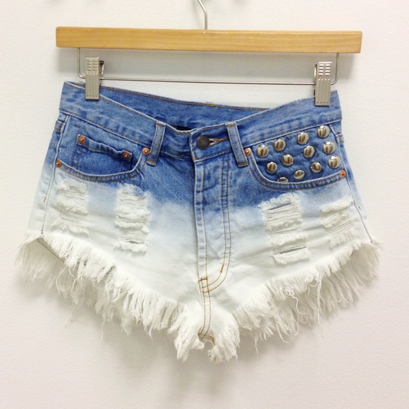 ✖ SOLD ✖ High-Waisted Frayed Ombre Denim Cutoffs - Picture 2 of 4