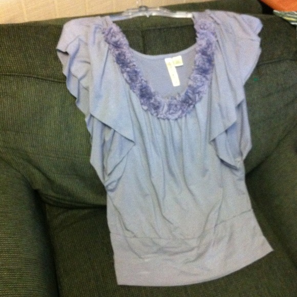 Adorable Eyeshadow top!!!