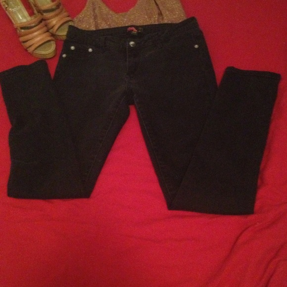 SOLD🎀Black Forever 21 Stretch Low cut Jean👠 - Picture 4 of 4