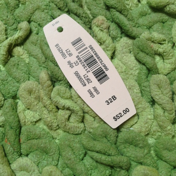 Victoria's Secret bra - Picture 2 of 4