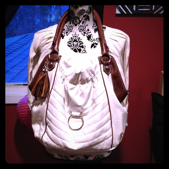 White and brown tote